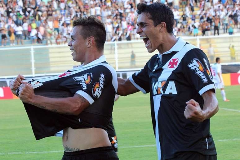 Bernardo fez o primeiro gol vascaíno no ano