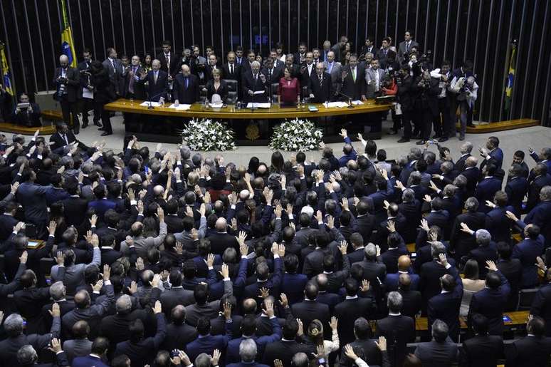 A nova composição da Câmara tomou posse neste domingo no Congresso Nacional, em Brasília