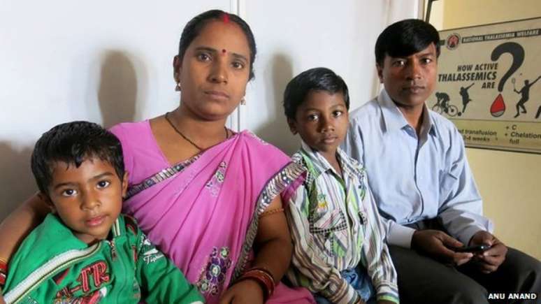 Ao receber sangue que não havia sido testado, o menino contraiu hepatite C e sua família luta para tratar a doença