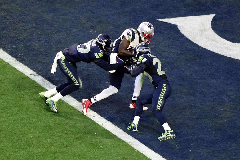 Brandon LaFell inaugurou o placar do Super Bowl ao receber passe curto de Tom Brady