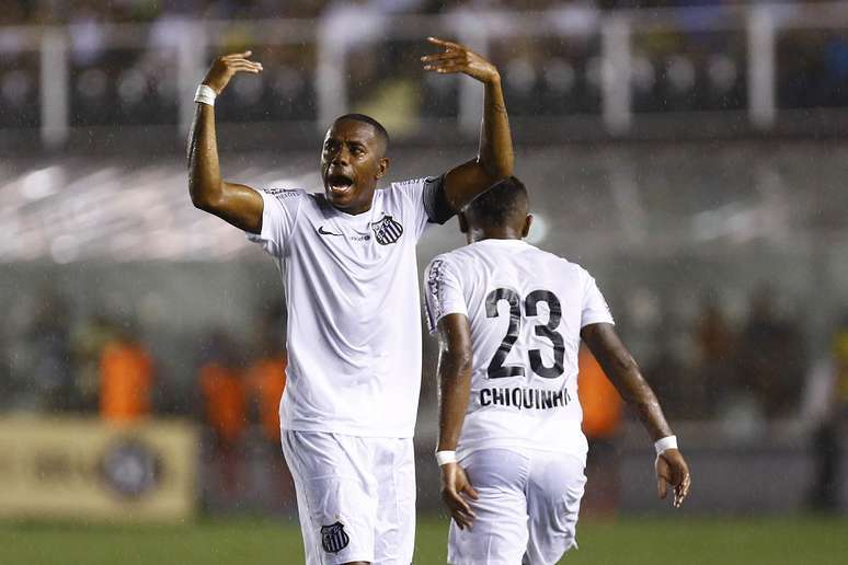 <p>Robinho crê em sucesso do Santos no Campeonato Paulista</p>