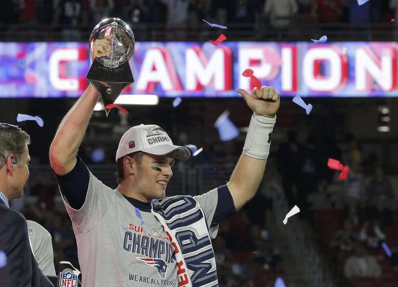 O New England Patriots se tornou tetracampeão do Super Bowl neste domingo ao derrotar o Seattle Seahawks por 28 a 24