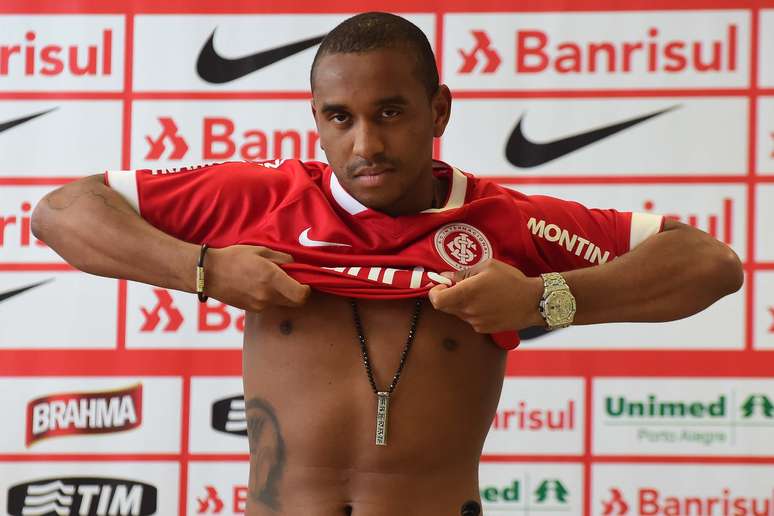 <p>Jogador foi especulado no Gr&ecirc;mio, mas descartado pelo sal&aacute;rio alto</p>