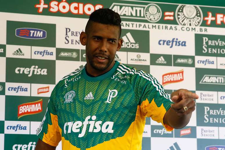 Aranha, que chegou para brigar pela vaga de titular no Palmeiras, jogou apenas uma partida