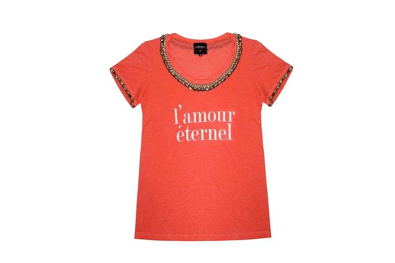 Camiseta com aplica&ccedil;&otilde;es, da J. Chermann. Pre&ccedil;o: R$ 238. Informa&ccedil;&otilde;es: (11) 3073-1556