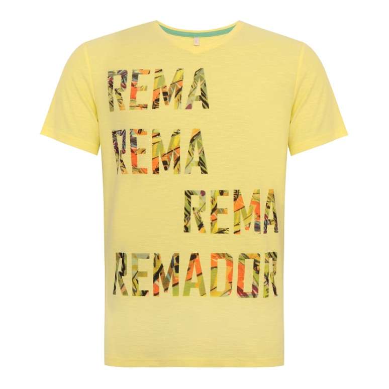 Op&ccedil;&atilde;o de camiseta masculina da C&A com estampa de marchinha de Carnaval. Pre&ccedil;o: R$ 25,90. Informa&ccedil;&otilde;es:(11) 5504-6680