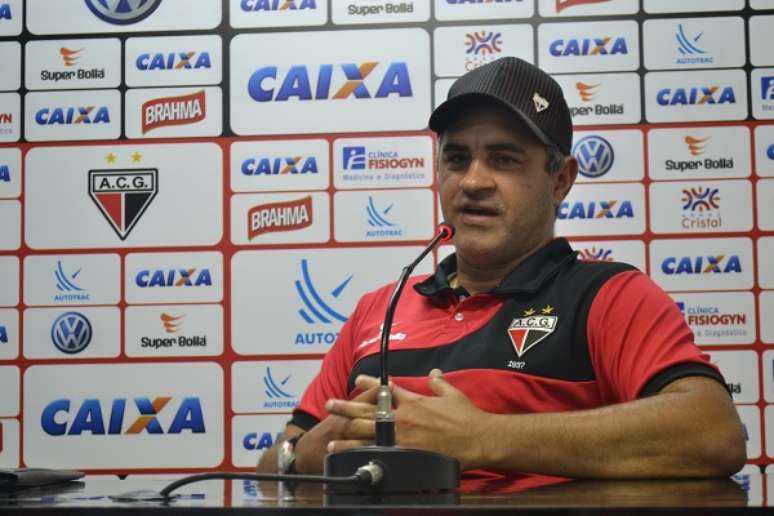 <p>Marcelo Chamusca está ameaçado no comando do Atlético-GO</p>