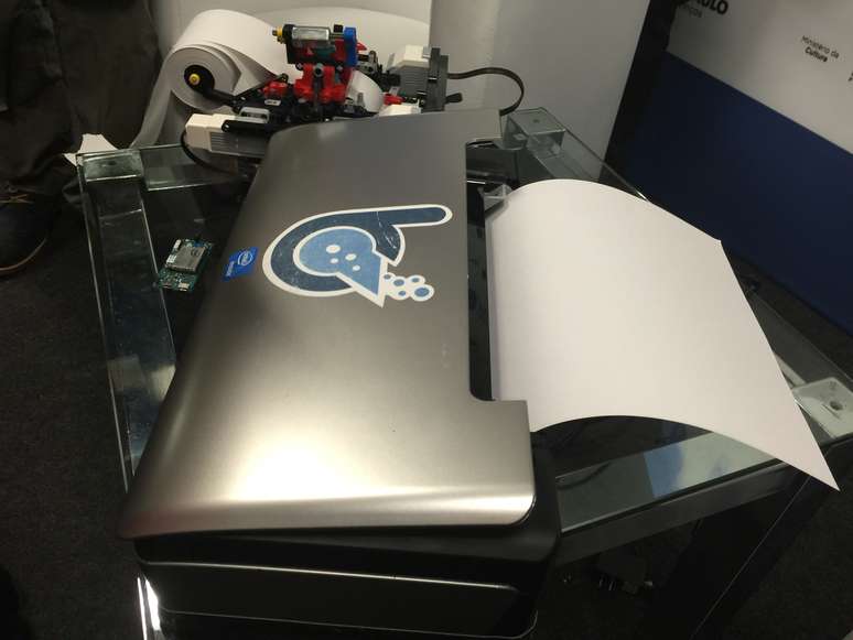 Impressora Braigo 2.0, na vers&atilde;o com prote&ccedil;&atilde;o ao mecanismo de Lego