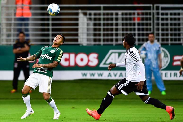 Dudu fez sua estreia oficial com a camisa do Palmeiras