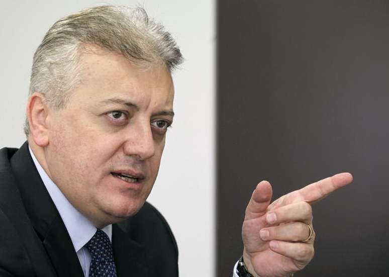 <p>Aldemir Bendine informou que o balanço da Petrobras do primeiro trimestre de 2015 deverá ser divulgado em meados de maio</p>