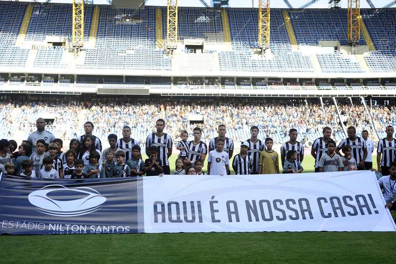 <p>Botafogo passou a chamar o Engenhão de Estádio Nilton Santos</p>