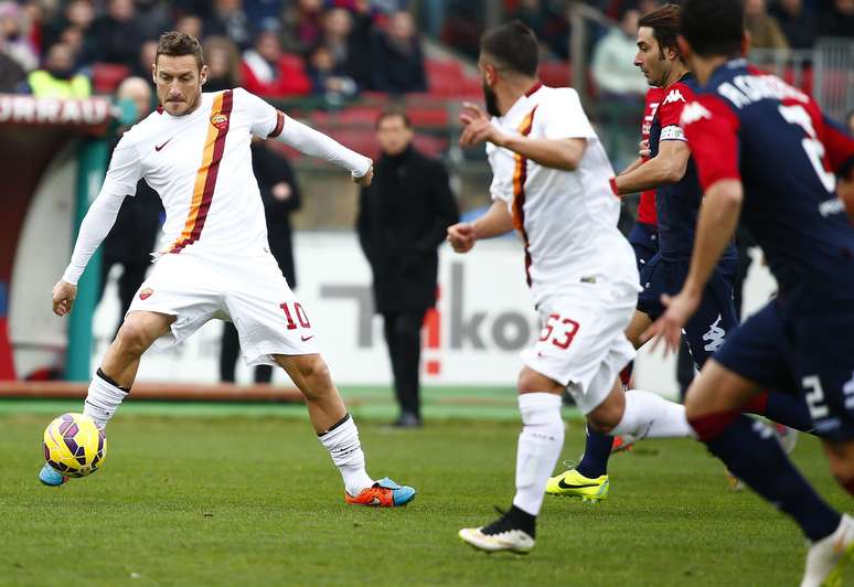 Totti comandou as ações do meio-campo da Roma