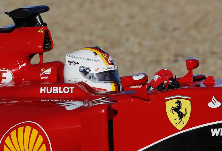 Vettel prometeu usar capacete até o fim da temporada