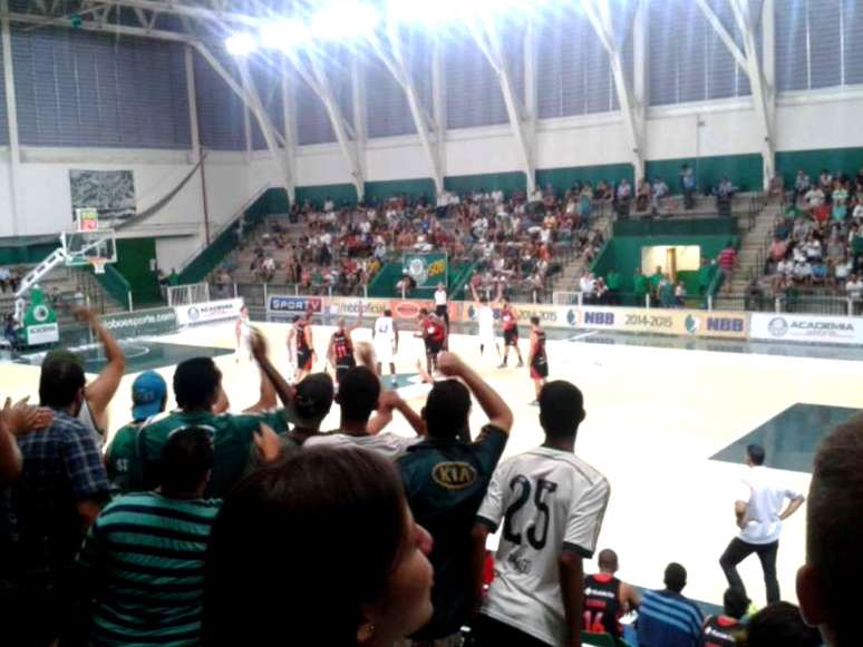 Ginásio do Palestra Itália tem "aura" da velha casa do time de futebol do Palmeiras