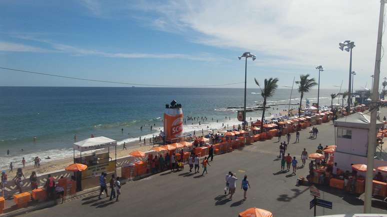 Circuito Barra Ondina, o principal do Carnaval de Salvador, continua nesta sexta-feira