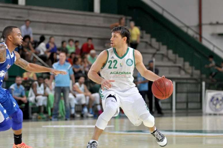 Max Stanic elogiou basquetebol brasileiro