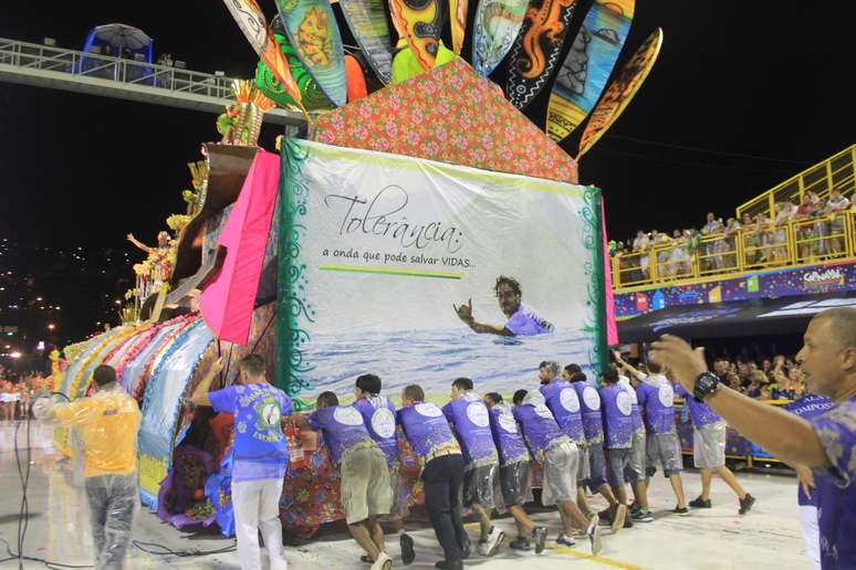 <p>Ricardo dos Santos foi lembrado durante carnaval catarinense</p>