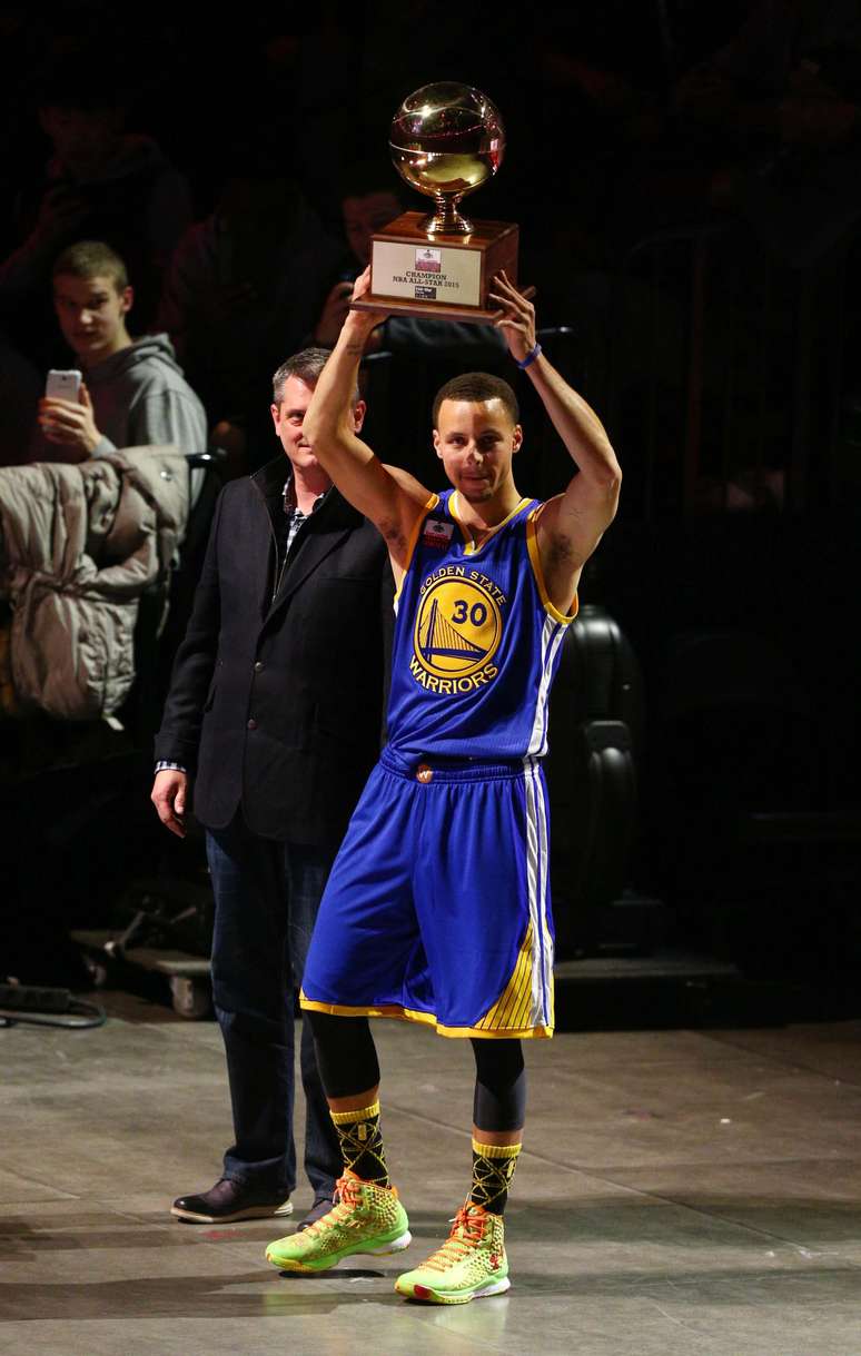 Stephen Curry foi o vencedor do Desafio de 3 Pontos no All-Star Weekend