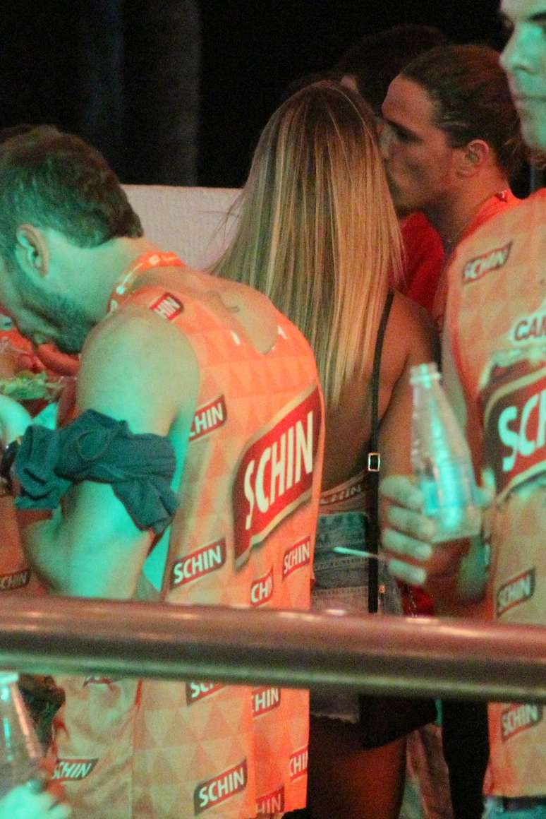 <p>&nbsp;</p><p>&nbsp;</p>