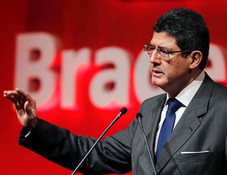 <p>Ministro da Fazenda, Joaquim Levy destacou que doações de dinheiro praticamente não pagam Imposto de Renda</p>