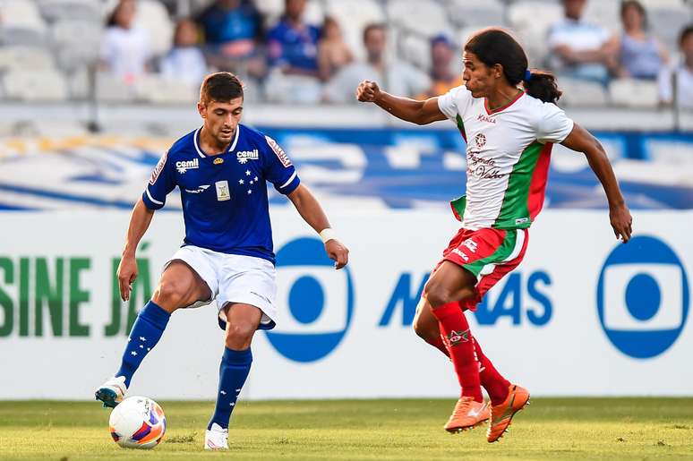 De Arrascaeta trabalhou bem no setor ofensivo e participou das jogadas que resultaram em gols do Cruzeiro