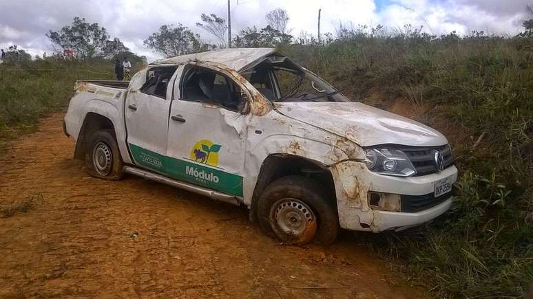 <p>Motorista perdeu controle do veículo e caiu em uma ribanceira</p>