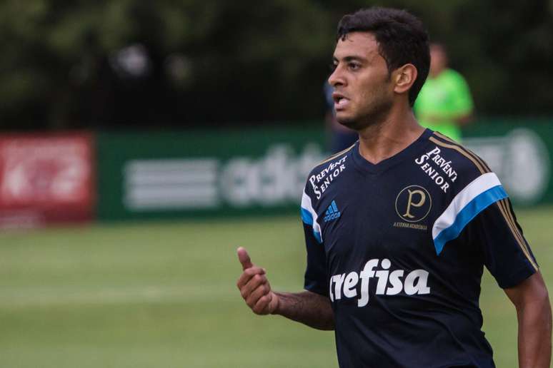 Cleiton Xavier deve ficar fora do Palmeiras por dois meses