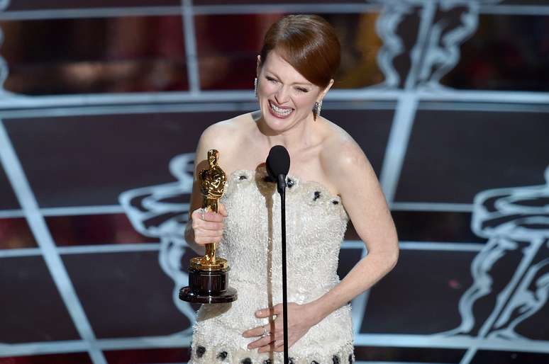Indicada pela quinta vez ao prêmio, Juliane Moore venceu seu primeiro Oscar neste domingo