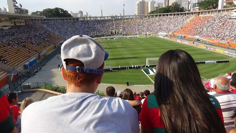 Matheus acompanha Tayná Botelho nas partidas da Portuguesa