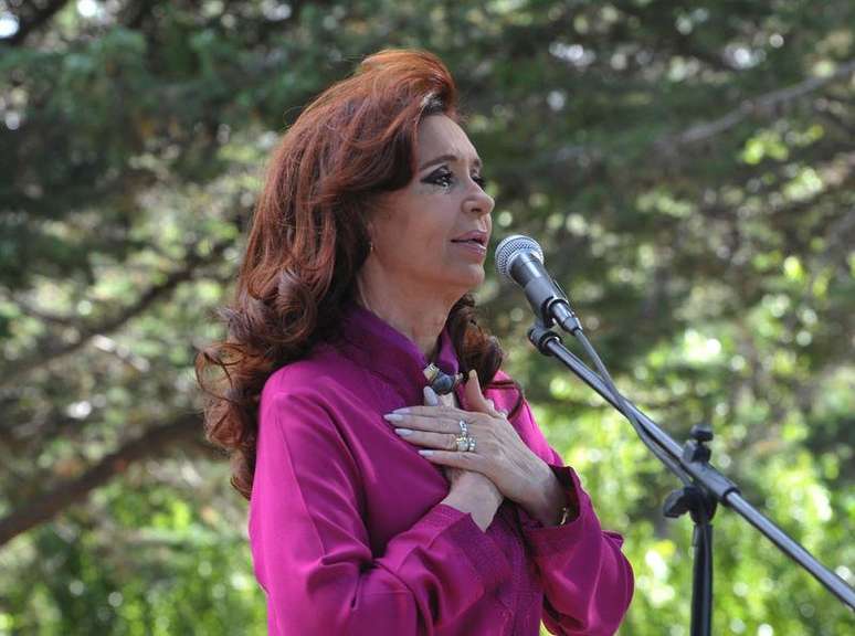 A presidente da Argentina, Cristina Kirchner, inaugura anfiteatro em El Calafate, na Argentina, em fevereiro. 14/02/2015