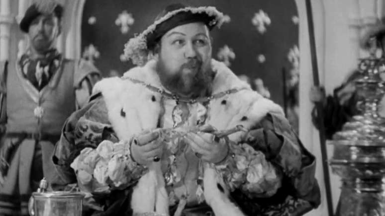 No longa 'Os Amores de Henrique VIII' (1933), Charles Laughton interpreta Henrique VIII de Inglaterra