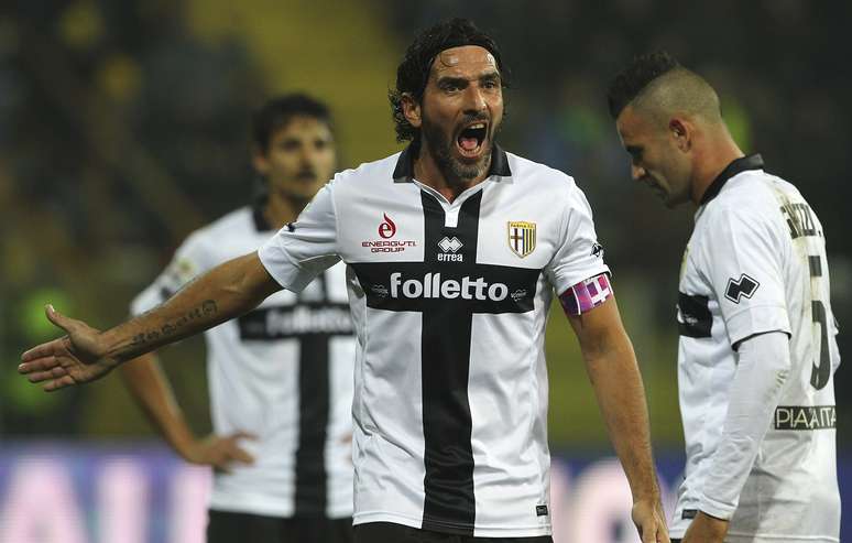 <p>Parma vive crise financeira absurda e j&aacute; est&aacute; rebaixado &agrave; segunda divis&atilde;o da It&aacute;lia</p>