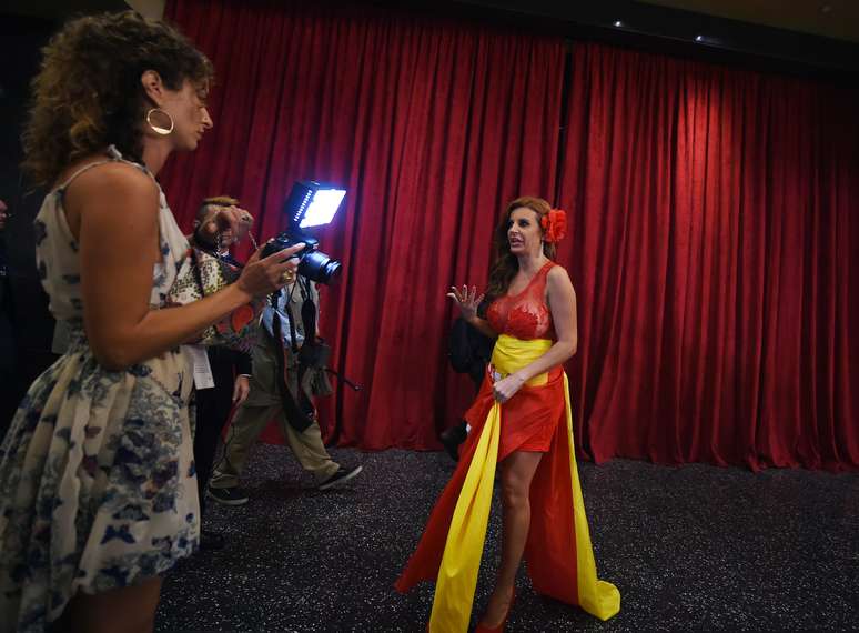 <p>Agência AFP publicou as fotos de Sonia Monroy no sábado, um dia antes do Oscar</p>