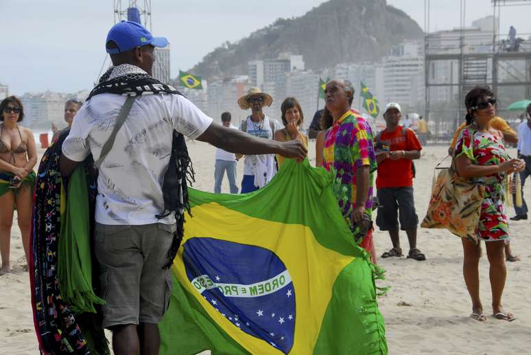 <p>Site relembra caso de estupro de turista americana no Rio</p>