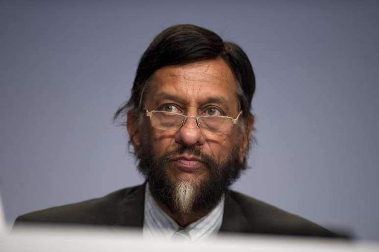 <p><span style="font-size: 11.5pt; line-height: 115%; font-family: Arial, sans-serif;">Rajendra Pachauri, de 74 anos, iria se apresentar nessa segunda-feira (23) a um tribunal de Nova Délhi para evitar ter a prisão preventiva decretada e conseguir pagar fiança</span></p>