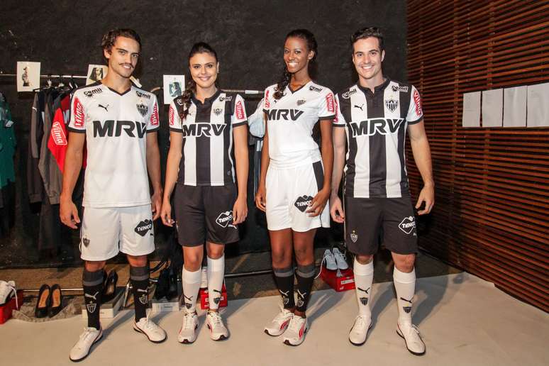 <p>Uniformes do Atlético-MG para 2015 tem algumas novidades nas golas e mangas</p>