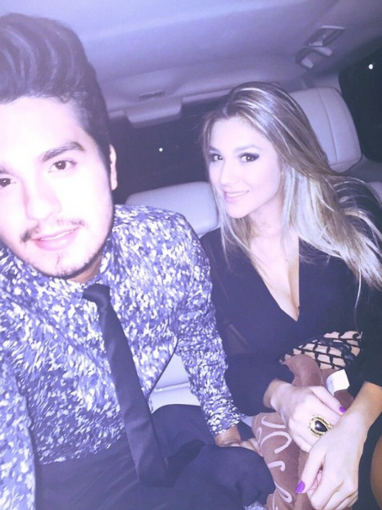 Luan Santana foi ao casamento com a irmã, Bruna