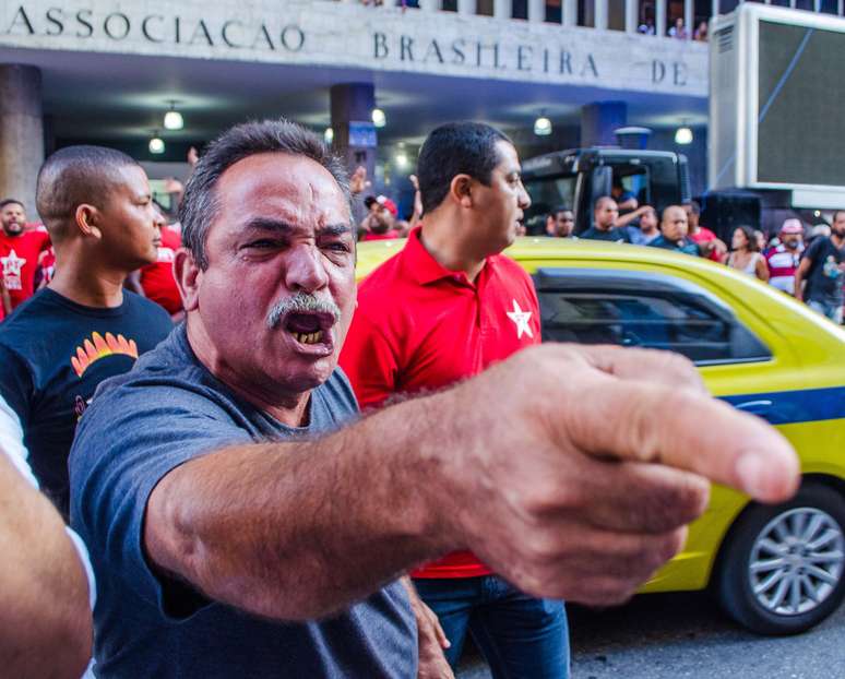 Grupos entraram em confronto em ato pela Petrobras