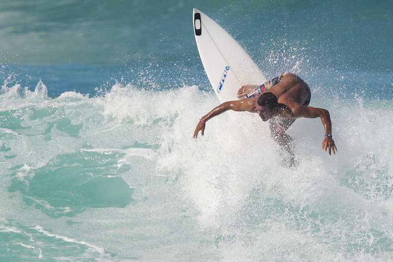 Jadson André vai para sua quinta participação na elite do surfe profissional