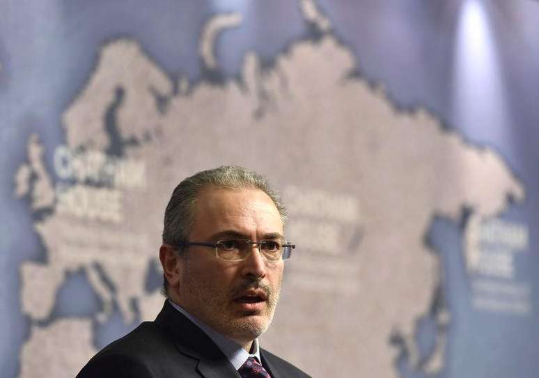 O russo exilado Mikhail Khodorkovsky discursa durante um evento no centro de Londres, na Inglaterra, nesta quinta-feira. 26/02/2015