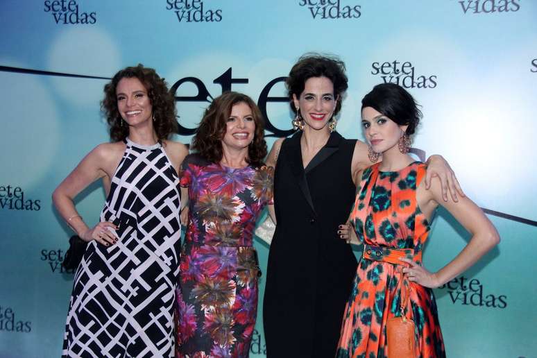 <p>O elenco de <em>Sete Vidas</em> se reuniu em festa no Rio para lançar a nova novela das 18h, na última quinta-feira (26). A trama estreia no próximo dia 9 de março. Confira:</p>