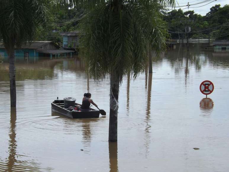 <p>A prefeitura de Rio Branco (AC) decretou estado de calamidade pública na cidade em razão das enchentes</p>