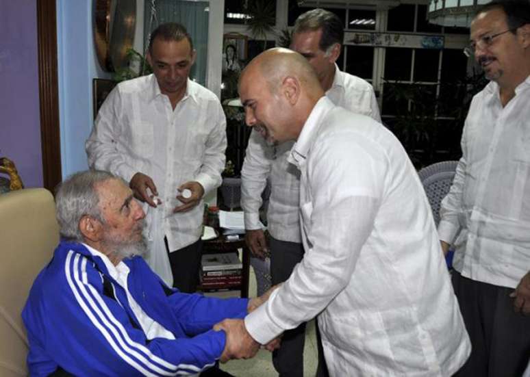 <p>Fidel recebeu os agentes em sua residência, na zona oeste de Havana</p>