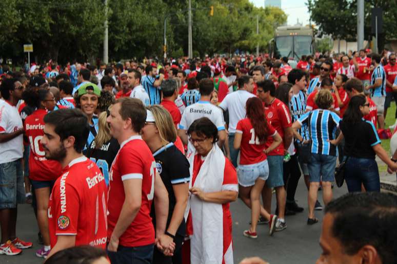 <p>Setor de torcida mista foi sucesso, sem confusões</p>