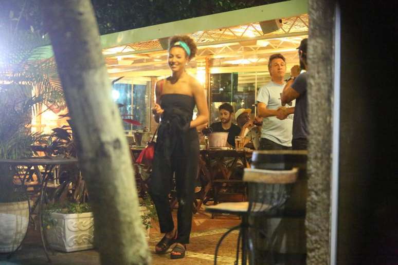 Outra famosa que esteve presente no encontro foi Sheron Menezzes