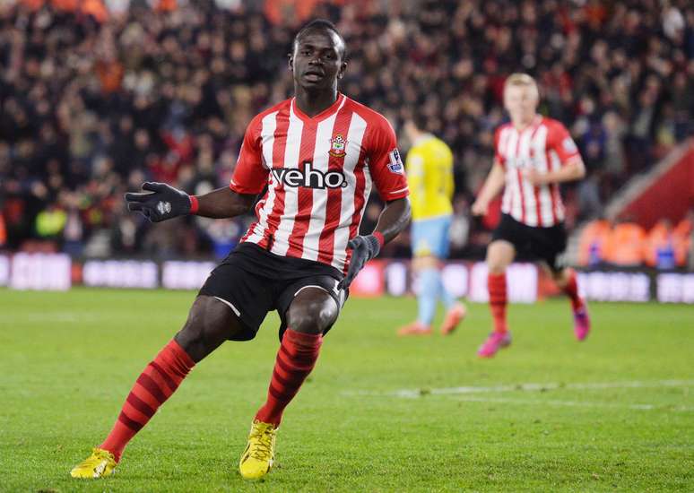 Sadio Mane festeja o gol que deu a vitória ao Southampton