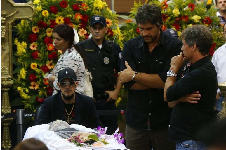 O cantor Léo lamentou a morte de José Rico