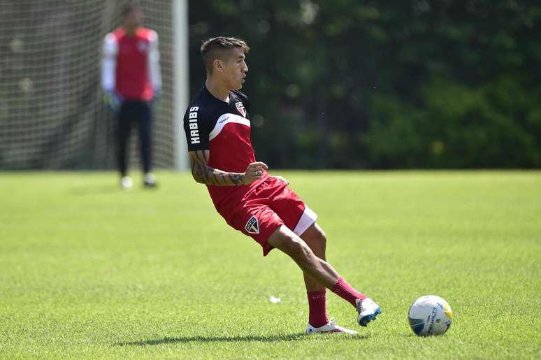 Centurión deve ser a novidade do São Paulo contra o Corinthians