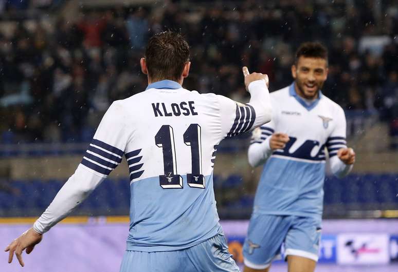 <p>Klose abriu o placar para a Lazio</p>
