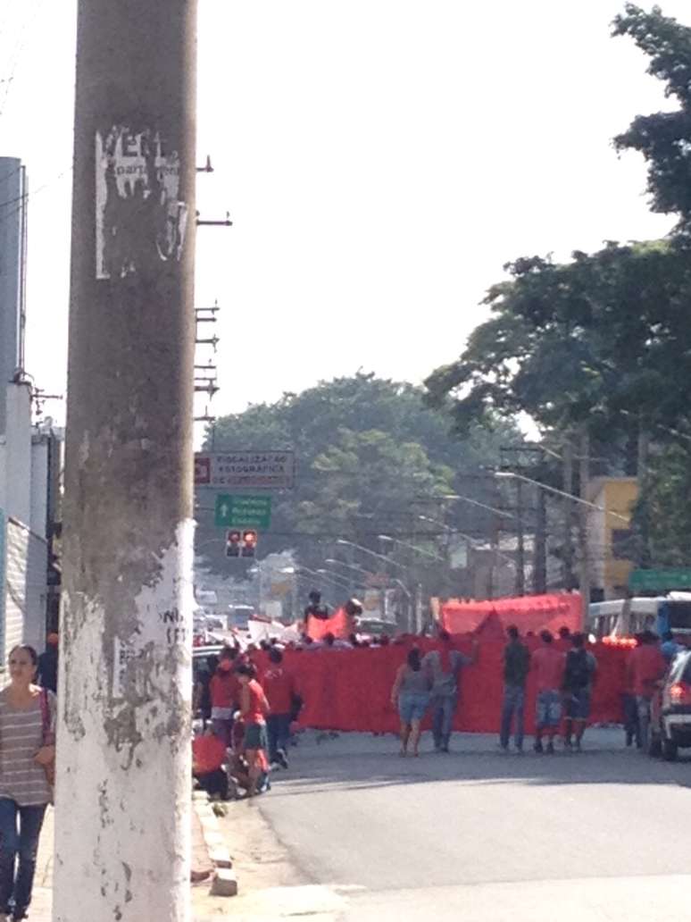 Grupo protestou por moradia na região de Santo Amaro